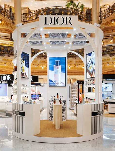 photos de dior beaute - galeries lafayette bordeaux|maison dior lafayette.